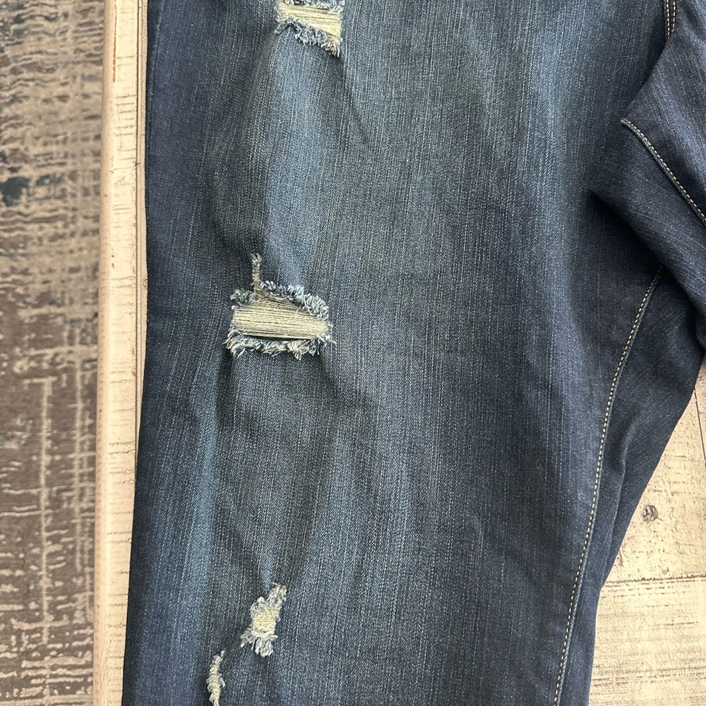Distressed Blue Jeans - Picture 3 of 10